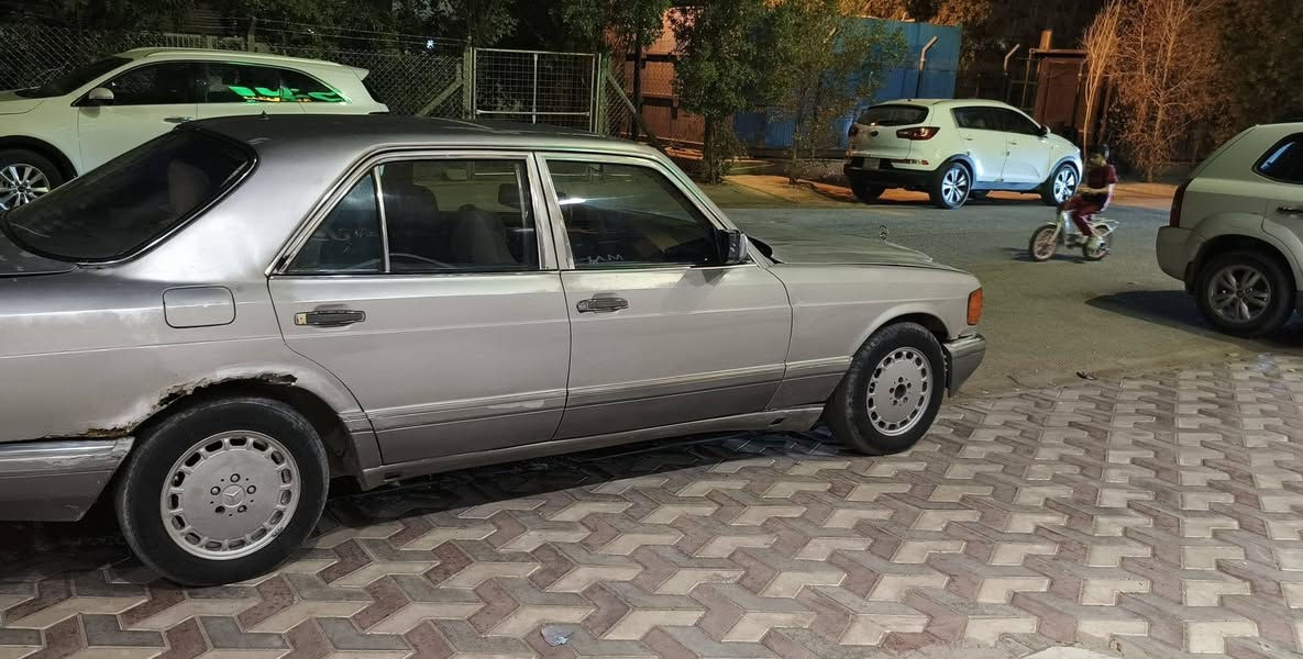 مرسيدس رئاسي  300  موديل  1990  
السعر فقط  18 $  وبيها مجال قليل للشراي 
محرك وكير 2500 ياباني 
راعيها مسافر بدون تحويل
العنوان النجف *********** ✅ 
سنويه استنساخ فقط وتكفل سرقه وعشائر ♻️
