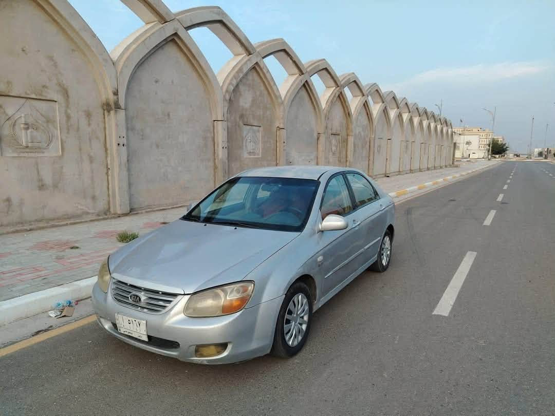 السلام عليكم أحبتي الكرام
للبيع كيا سيراتوا موديل 2007 رقم بابل تحويل مباشر 
وراد خليجي كير اوتوا سياره مكفوله من الضربه القويه والكص والعيب الشرعي ومكفوله من التبديل بيها صبغ احزام اثر جراد سياره حلوه وكامله مال جناي مكينه كير حداديه كله مكفول كهربائيات شغاله تبريد نقصها كهربائيات فقط السعر 58 وبيه مجال للشراي العنوان كربلاء المقدسه للاستفسار***********
