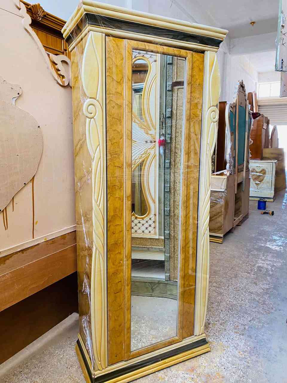السلام عليكم غرفة نوم 6باب ملحق صاج عراقي صبغ حراري تصميم تركي توصا شغل مرتب بسعر750الف وبيها مجال للطيبين عوان بعقوبة كاطون شارع ابو رباح مزاد ضي القمر استفسار خاص او الرقم ***********
