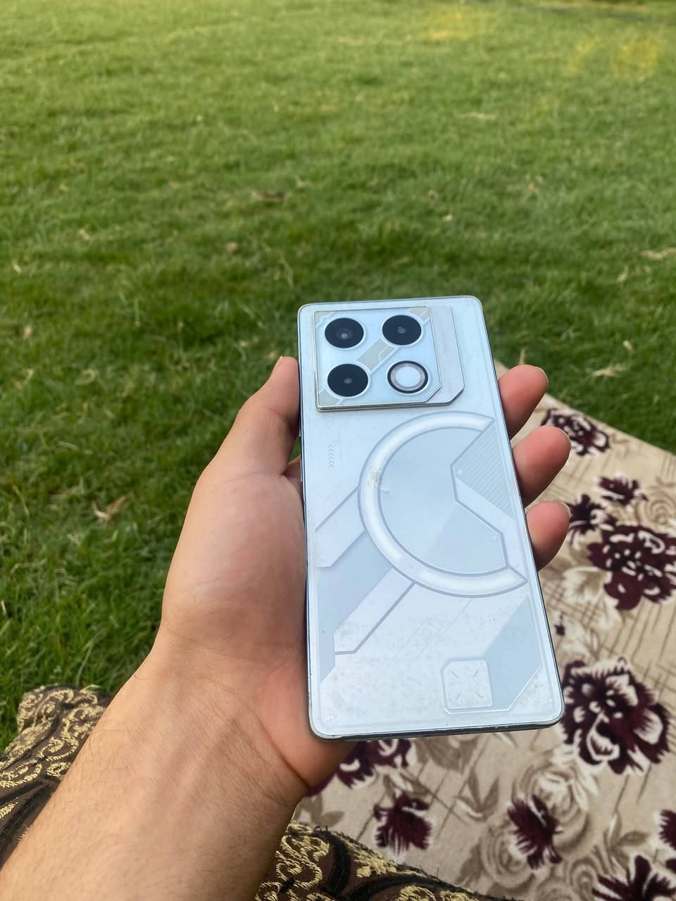 Infinix GT 20 Pro
سعر 200 
يرهم مراوس بأيفون
تواصل***********
