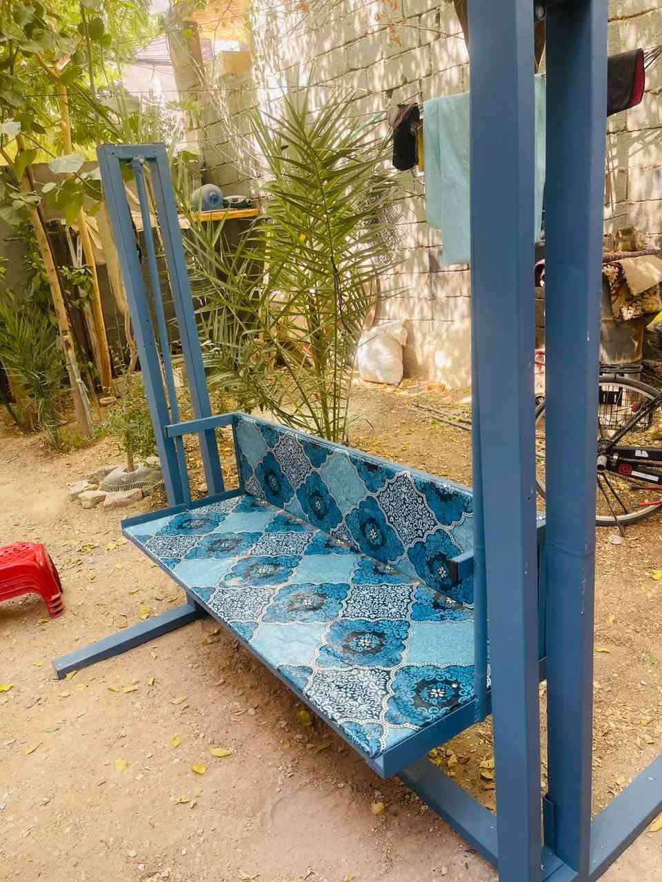 أرجوحة حدائق منزلية (مرجوحة) جديدة للبيع 🛋️✨
يتوفر لدينا: أرجوحة حديدية (مرجوحة) للحدائق والجلسات الخارجية تفصال حسب الطلب
المواصفات:
هيكل حديدي قوي ومطلي بحماية من التقلبات الجوية.
تنجيد مريح ومقعد يتسع لشخصين أو أكثر.
تصميم ثابت وآمن ومناسب للحدائق والجلسات الخارجية.
السعر: 250 الف
الموقع : كربلاء 
للتواصل والاستفسار: يرجى المراسلة على الخاص أو الاتصال على الرقم: ( *********** ).
