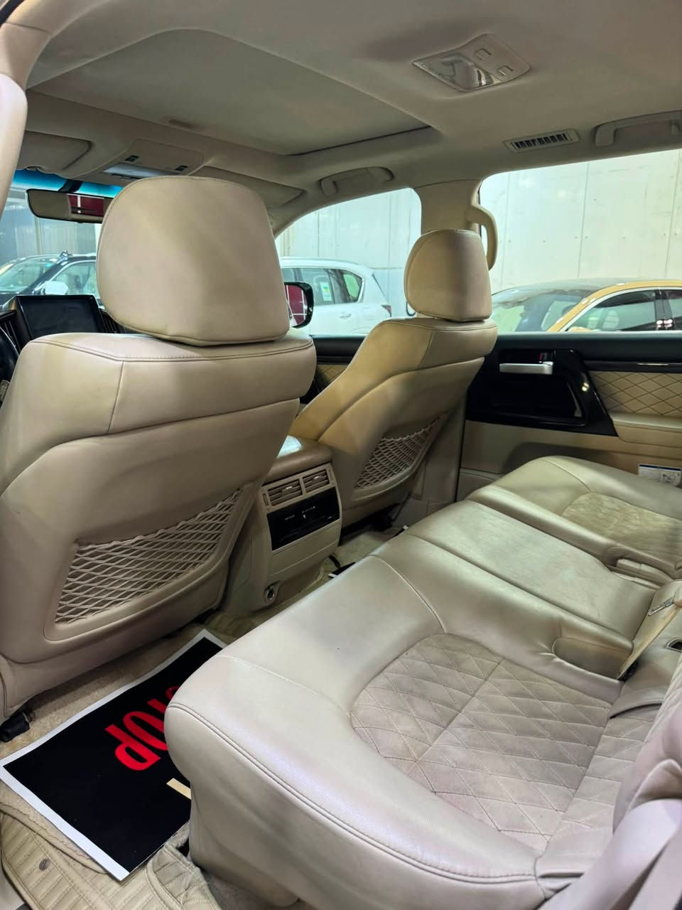 لاند كروز 2020 
G.X.R
8سلندر 
كراند تورنك 
ساز 
كفالة عامة
ماشية80الف  
مكان بغداد 
سعر 48.500دولار 
للاستفسار ***********
