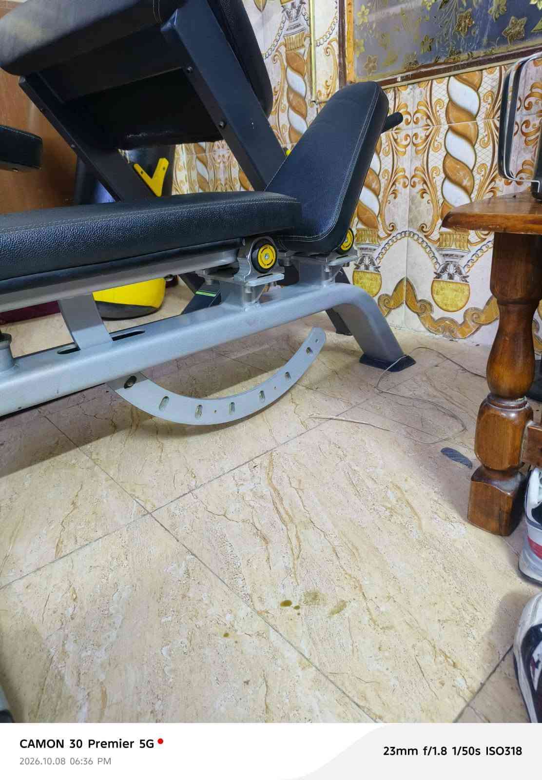 اجهزة رياضية امريكية • دمبل ٢٥كغ ٤٥كغ • كيس ملاكمة جلد
