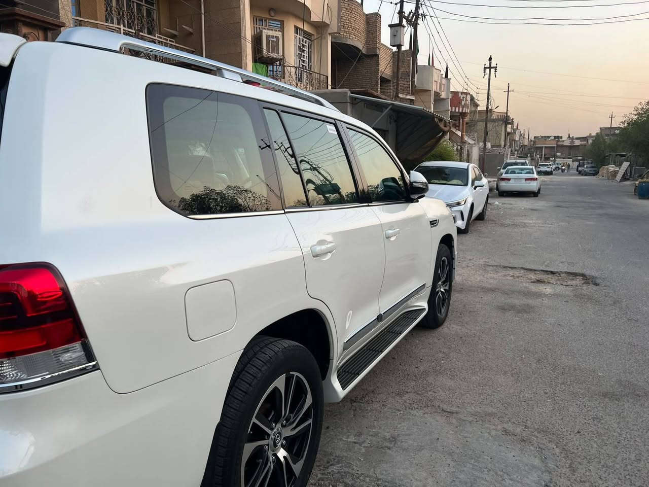 جراند تورينغ
الموديل: 2020
الفئة: جي إكس آر جراند تورينغ
الضمان: SAS
الممشى: 69 ألف كم
المحرك: 4.0 لتر 6 سلندر

المواصفات:

فتحة سقف
3 شاشات
كاميرا خلفيه
حساسات ورادارات
مقاعد جلد
مقاعد كهربائية

شحن لاسلكي
8 وسائد هوائية
ثلاجة
تشغيل عن بعد
بصمة تشغيل
بصمة أبواب
مصابيح LED وزينون
تحكمات مقود
دبل
هوك سحب
سماعة وكالة
فرشات وكالة
بصمتان أصليتان من الشركة
جنوط وكالة
تخم تايرات أصلي صندوق شفط

الحالة:

مكفولة كفالة عامة من الدعامية إلى الدعامية

سيارة جداً نظيفه وغراض الوكاله كلها موجوده 
الدعاميات واللحية وكالة
محرك وكير بحالة ممتازة ولم تفتح
السيارة بحالة الوكالة ونظافة عالية جداً

السنوية جديده باسمي شخصيا 
تحويل 

الموقع:

بغداد 
رقم 

مغلفه PPF اصلي وعندي سونر بيها قبل تغليف 
***********  بغداد حي أور
ملاحضه بعد التغليف  ال PPf. صارت بيها طخه كلش خفيفه  ممبينه ابد

