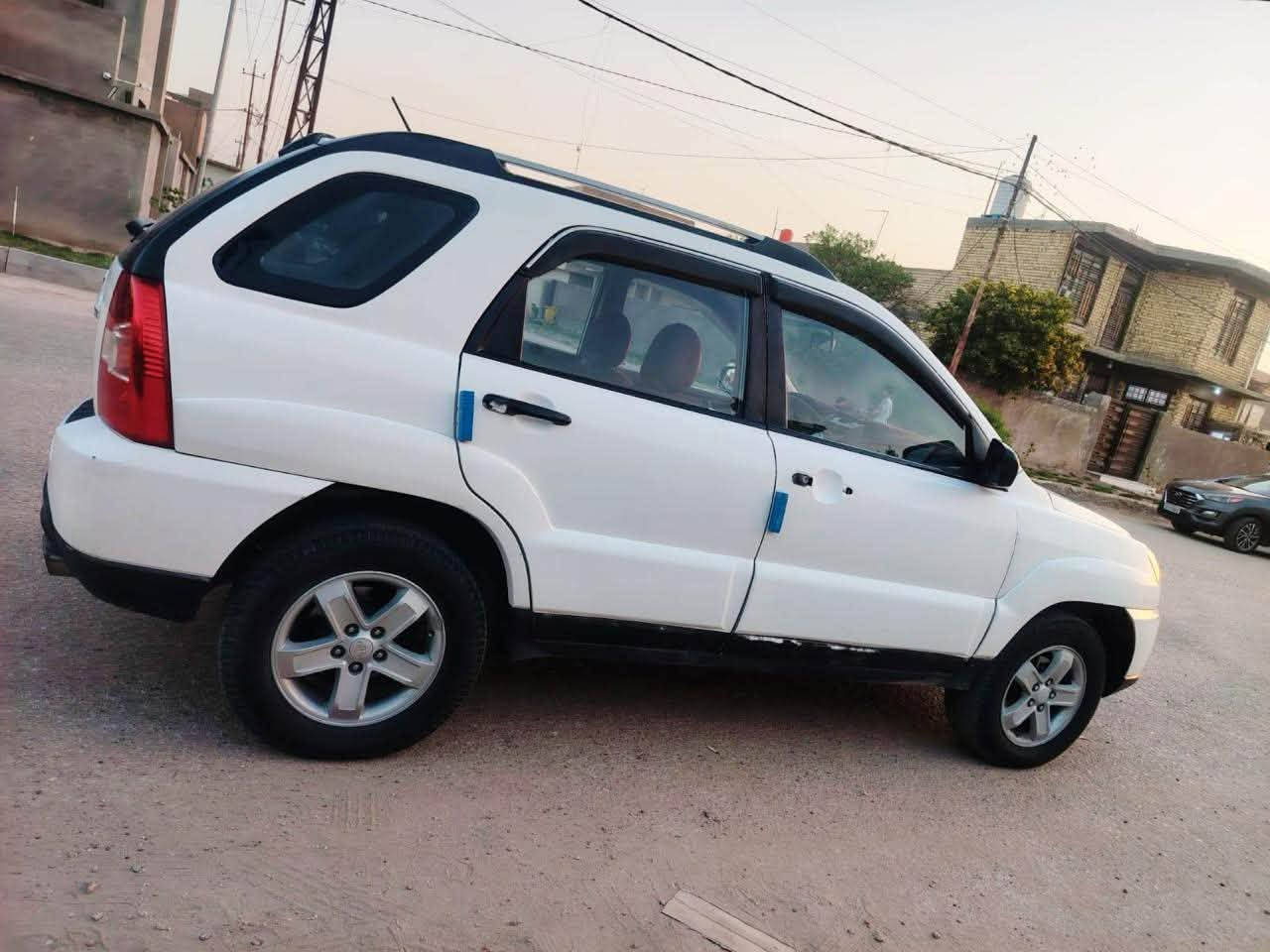 سلام عليكم سبورتج للبيع 2009 خليجية اصل داخل جوزي وفتحة سيارة ابيع صبغ حزام شواصي لغود وقمارة كهربائيات وتبريد مكفولة محرك وكير جدد سنويه لل2027 تايرات جدد اشاير كل شغال مكان سيارة بابل رقم *********** باقي تفاصيل اتصل على الرقم وتدلل السعر ٩٠ وبيهاًمجال وشرط تحويل
