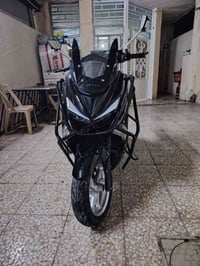 دراجه NMXشحن للبيع صارلي اقل من سنه مشتريهه مواصفاتها الملف 3000 . ماش...