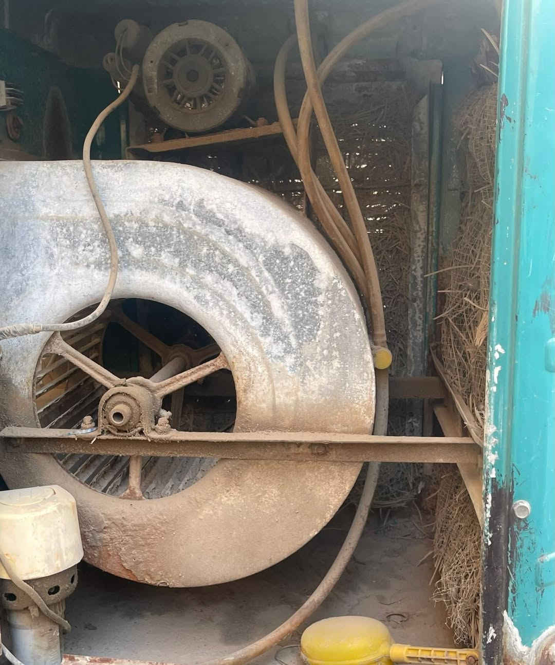 مكلف بالنشر مكلف بالنشر
سلام عليكم ورحمة الله ثلاث مبردات للبيع احجامهن أول مبردة حجمها 2.5 ثانية مبردة حجمها 1.5 ثالث مبردة حجمها 2.5 سعرهن يكون أول وثالث مبردة سعرهن 75 ألف وبيها مجال وثاني مبردة سعرها 65 ألف وبيها مجال العنوان بغداد الصابيات الاتصال على الرقم *********** متواجد وأتساب فقط
