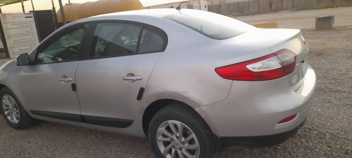 السلام عليكم رينو فلاونس ٢٠١٤ محرك نيسان رقم ديالى،، باسمي، تبريد ثلج،، كير محرك بشرط تخم تاير كوري شاشه لمس كامرات أمامي خلفي،، السعر ٧٥ وبيها مجال،، رقمي ***********
