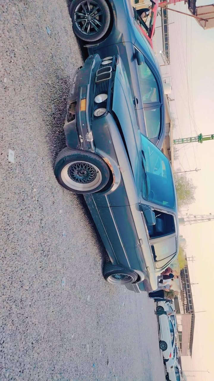 سلام عليكم بي إم زعر ه  محرك سته كير عادي رقم الماني شرط التحويل السعر 25 بيع او مراوس *********** الصوت رياضي
