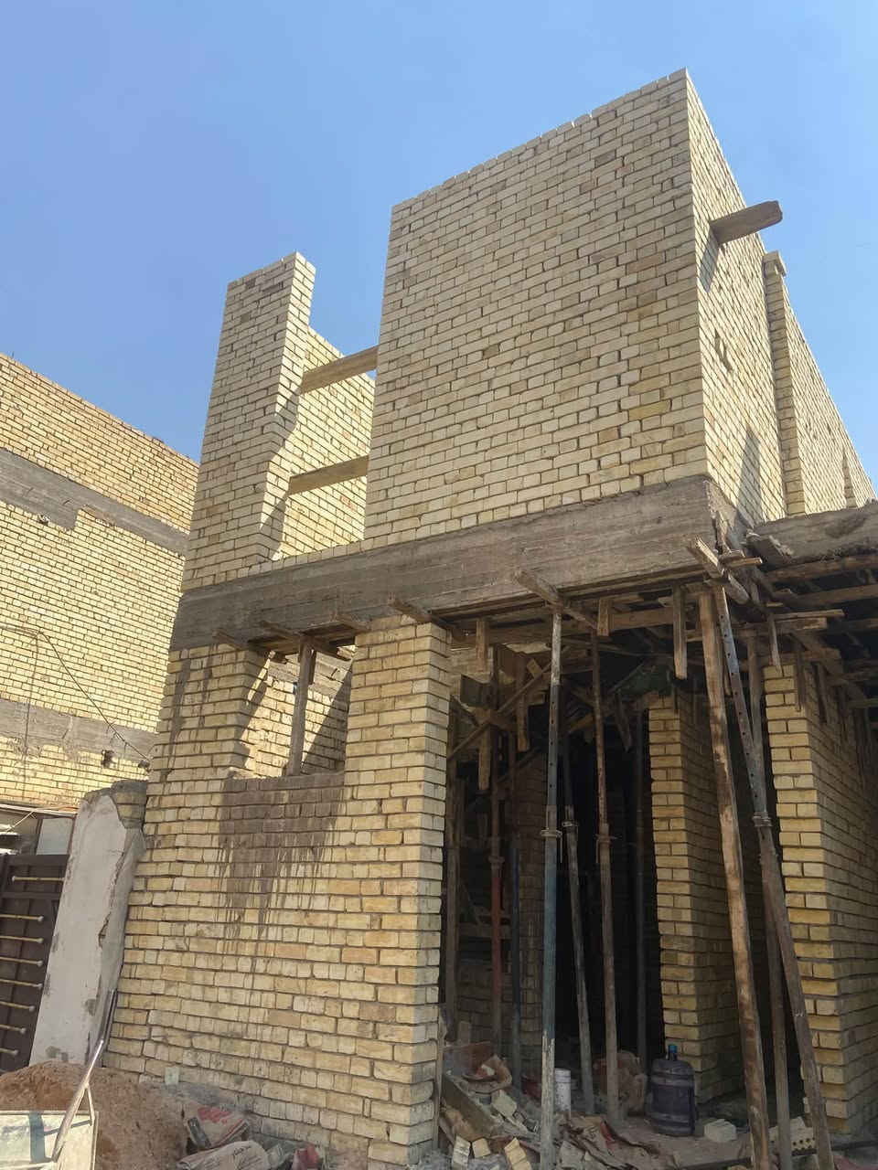 السلام عليكم ورحمه الله خلفه بنا درجة اولى ستلام مهندس انسب السعار ويانه التواصل*********** واتساب
