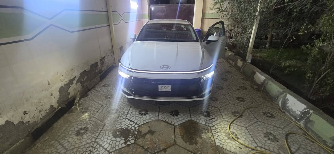 السلام عليكم
اتحدى 
سوناتا 2025/كوري 
 المحرك دوش .عكس الامريكي والخليجي يجي GDI هاي السيارة👇 يجي المرغوب دوش 
السيارة فول ماعدا الفتحة 
تبريد ثلج 

لون ابيظ
فحص تترقم جميع المحافظات

مكينة 2000 غاز المرغوب 

خط واحد شركة

كير تعليگ 8نمر

كشنات جلد كهرباء وتدفئة وتبريد
كشنات كهرباء 
بصمة ابواب وتشغيل وجنطة

فتح جنطة عند التقرب  بدون لمس 

رادار امامي حساسات خلفي وامامي

تحكم مري قيادة ذاتية مثبت سرعة

بصمتين

تنبيه خروج عن المسار ومانع انزلاق

١٢ سماعة صوت شاشة متصلة كار بلي 

اوتو هولد وڤيو للكاميرا

كشنات جلد تدفئة تبريد

تبريد خلفي

فول عدا الفتحة

حساسات امامي خلفي

مودات قيادة sport normal smart

شفتات ستيرن سرعة

بيها بعد مواصفات

تبديل جاملغ وبنيد نفس اللون بدون صبغ

 بدون رقم مدفوعلهه كمرك وضريبه فقط رقم تدفعله وترقم بأسمك  جميع المحافظات

السعر159$وبيها مجال

/اتصال/واتسب/***********
اتصل وبخدمتك
