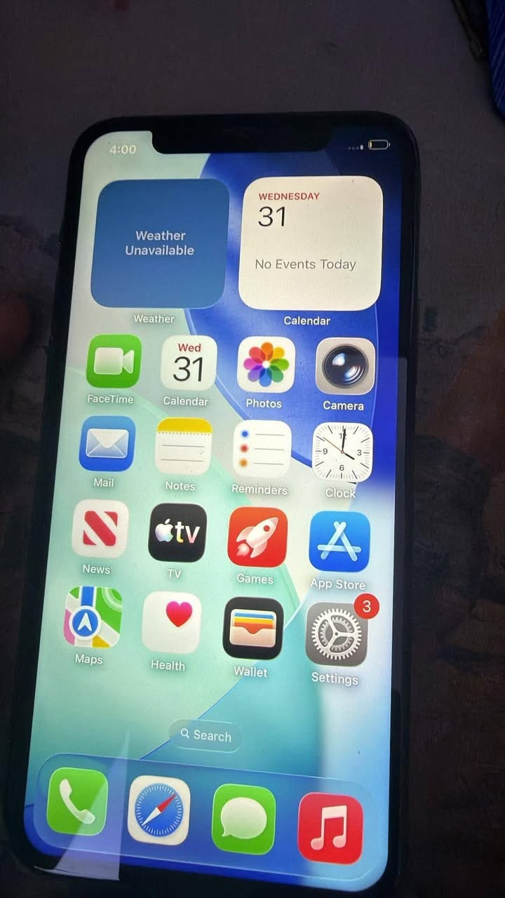 ايفون 11 برو • ٢٥٦ • شاشه مبدلة