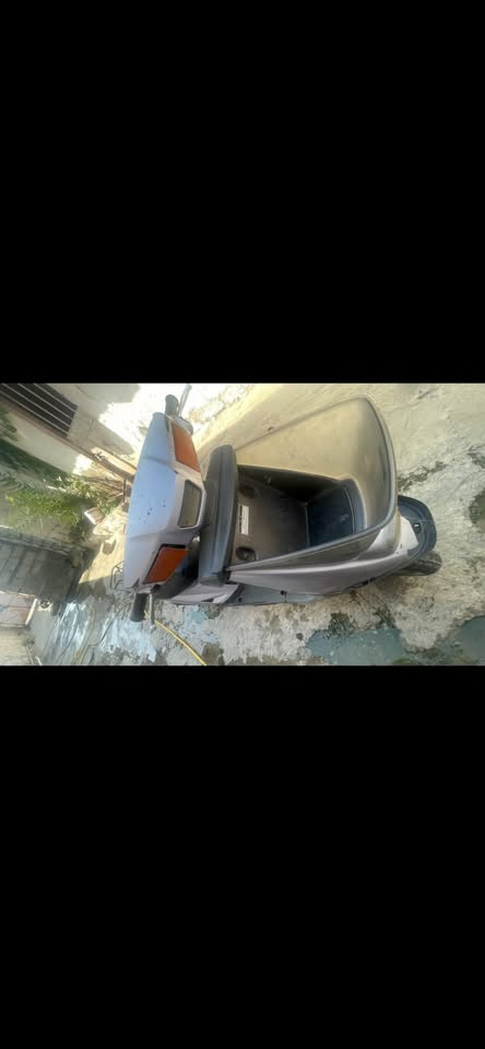 للمراوس اشعندك بلي آيفون ايباد سامسونج هونور نزل بدون فرق
الماطور شغال بس باتري تعبان مثر عل لايتات والمكينة ينرادله تعمير فقط أما الماطور يشتغل بريكات كلها شغاله
شرط للتواصل ***********
