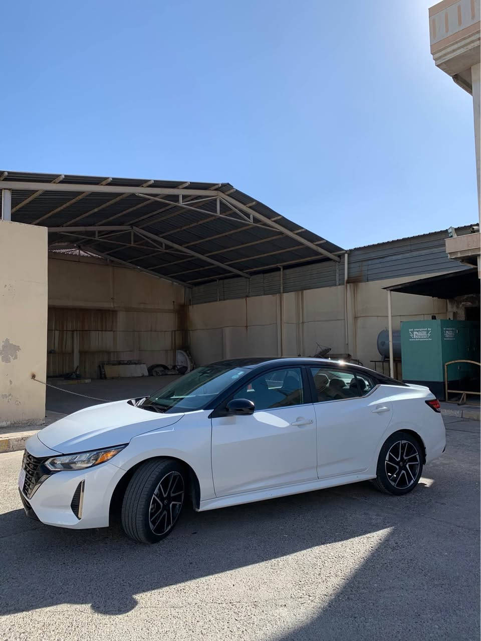 Sentra 2025 Sr فول عدا سقف 
سياره بدون صبغ بدون ارباك 
فقط قطع جملغ تعديل 
ماشية: 41
مكان عقرة
سياره تترقم شمالي 
رقم الاتصال:*********** أربيل, العراق
