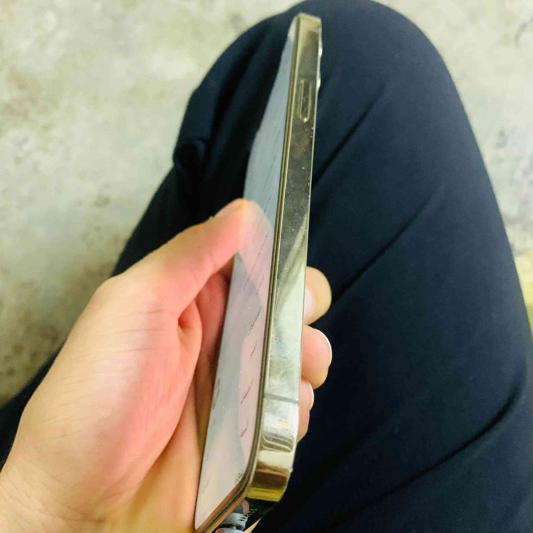 آيفون ١٢ برو ماكس • ٢٥٦ جيجا • بطارية ١٠٠٪