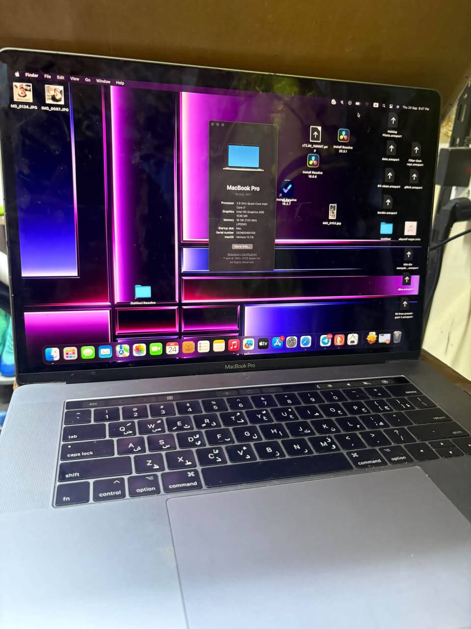 ماك بوك برو 2017 للبيع نظيف كلش 15 انج
256g
16g رام
core i7
بدون كارتونه سعر 450 و بي مجال مكان بغداد مدينة 
الصدر ***********

نص مكتوب في الصور:
- MacBook Pro 15-inch, 2017 Processor 2.8 GHz Quad-Core Intel Core i7 Graphics Intel HD Graphics 630 1536 MB Memory 16 GB 2133 MHz LPDDR3 Startup disk Mac Serial number C02WG5HGHTD5 macOS Ventura 13.7.8 More Info... Regulatory Certification TM and (C) 1983-2025 Apple Inc. All Rights Reserved.