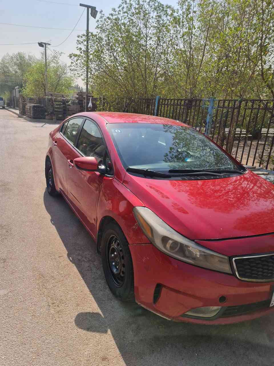 فورتي 18 S وارد امريكي بيها جاملغ ايمن و بنيد راجعات نفسهن و جاملغ خلفي بدون ايرباك حادثها كلش خفيف  و بل عراق نفس الجاملغ الخلفي بي شخوط نقصها فقط بوليش و تكحيل مواصفاتها معروفه ثلاث أنظمة قياده اقتصاديه حيل ما بيها نقص بل حداديه او الكهربائيه السياره بأسمي و تحوبل مباشر سعرها 103 و بيها مجال ***********
