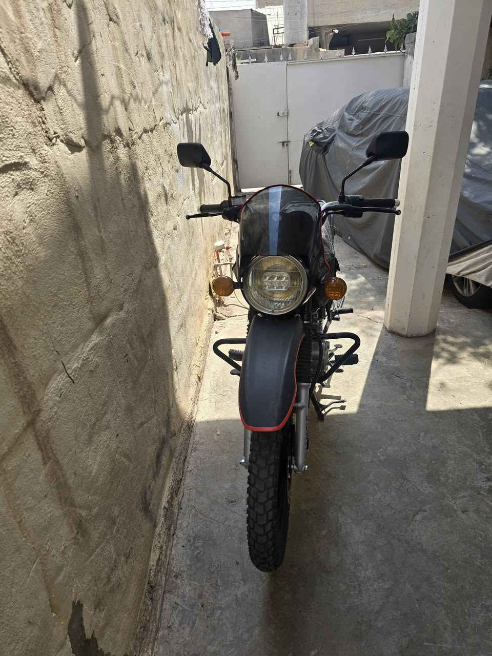 سلام عليكم 
دراجه بوكسر 
موديل 26
اوراق كامل 
صارله شهرين مستعمل 
دراجه حلوى ونضيفه 
السعر ١٣٥٠وبي مجال 
الرقم ***********
عنوان ناحيه تازه
