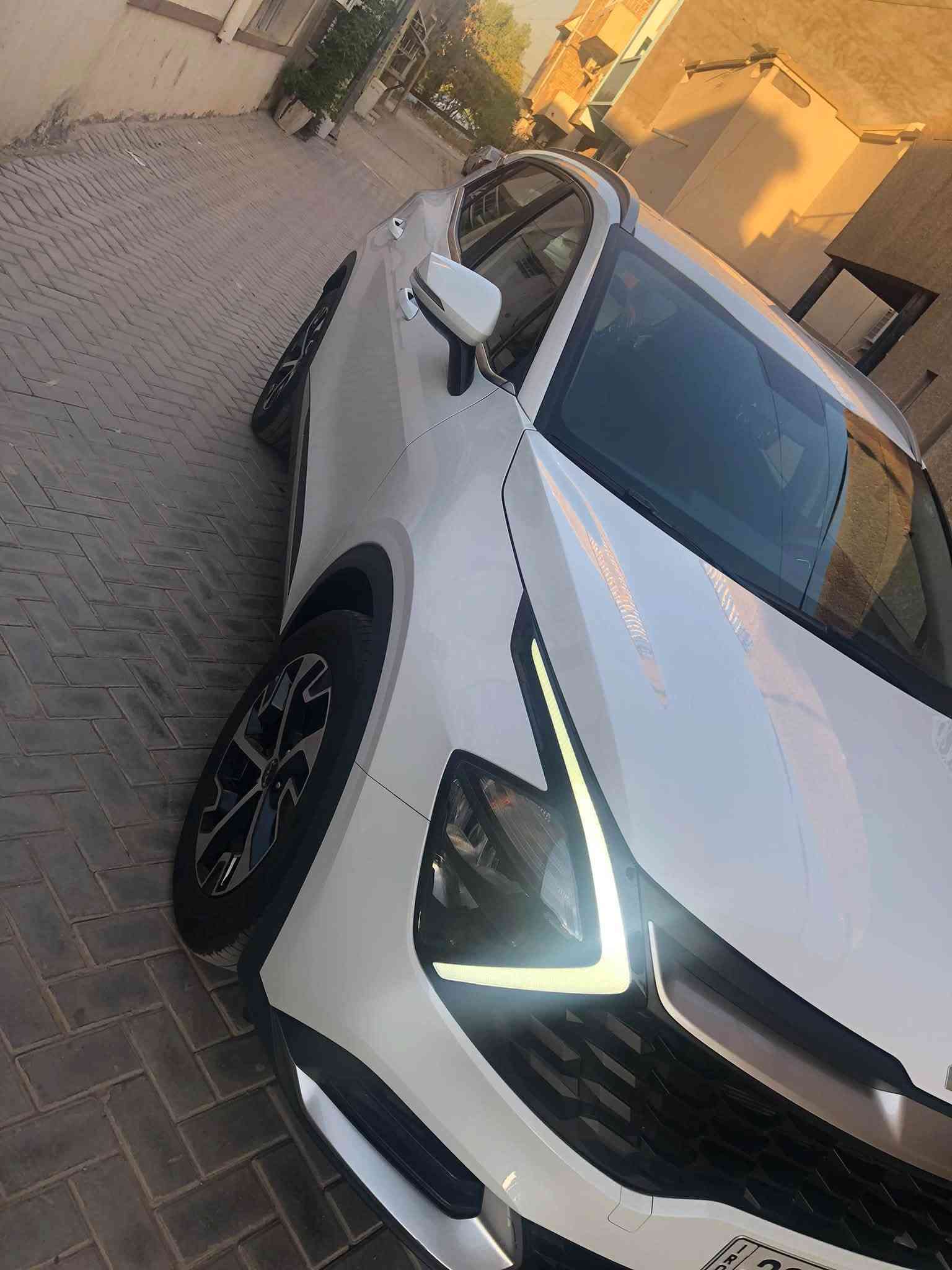 سبورتج ٢٠٢٥ خليجي مكفول ماشية ١٣ الف رقم اربيل بااسمي السعر ٢١٥ مواصفات عادية ورادار جانبي للاستفسار *********** مكاني بغداد - الاعظمية
