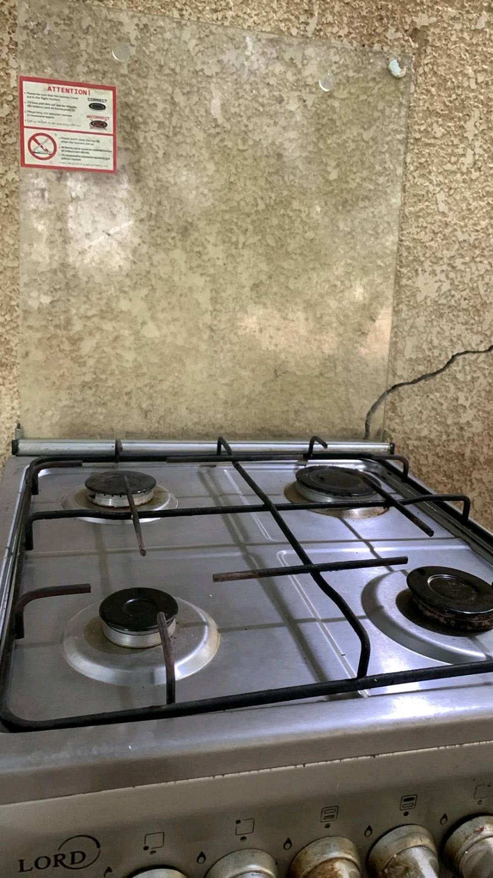 طباخ ٤ عيون • نظيف • بسماية