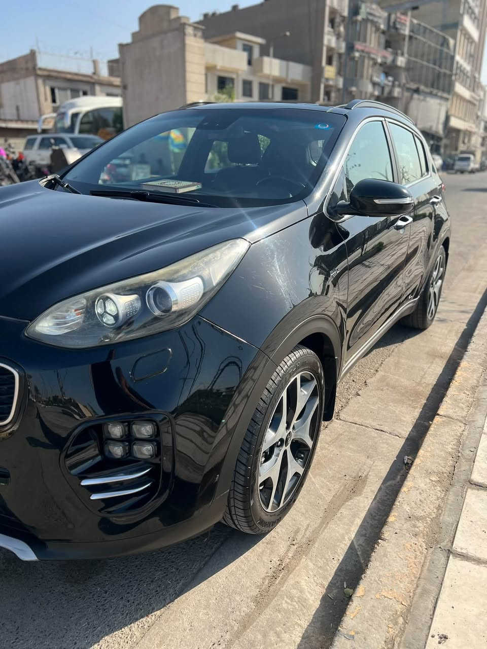 السلام عليكم
گيا سبورتج خليجي  رقم بغداد بسمي مشروع وطني 

جيتي لاين يسموها ايراني ( GT LINE ) ماشية 100 الف
السعر ب178 وبيه مجال شي قليل 
 
موديل 2018 
 
فول مواصفات 
 
1- فول تحكم ستيرن  ستيرن حرف Dمع كروس سرعة 
 
2-گامرا دواره مع شاشة لمس 
 
3-بصمه 
 
4- لون اسود 
 
5-لايت زنون واوتو لايت +ماطور تلقائي تحكم اوتو
 
6- لد امامي وخلفي 
 
7-هند بريك بصمه 
 
8-شفتات استيرن 
 
9- شاحن واير ليس 
 
10- تبريد ابيانو 
 
11-بانوراما 
 
12-شاشة كار بلي +سماعه دمام بالصندوك 
 
13محرك 2400
 
14-كشنات جلد لون مميز كهربائيه + تدفئه ووتبريد بالكشنات الاماميه وتدفئه بالكشن الخلفي 
 
15-قطعتين تبريد 
 
16- بصمة ابواب 
 
17-جام اوتو 
 
18-فور ويل
 
19- مري شفط واشاير مري 
 
20- ثلاث انضمة قياده … 
 
21- تدفئه بالستيرن ….. 
 
22- اوتو ماسحات 
 
23- اوتو لايت 
 
24- اوت هولد توقف ذاتي... 
 
25- نضام منحدرات .... 
 
26- جنطه كهرباء ذكيه تنفتح عند الاقتراب... 
 
27-دبل كزوز .. 
 
28-نضام الترحيب تلقائي عند الاقتراب.. 
 
29- بلوجكتر بقلاوه رباعي العدسه 
 
30-مانع انزلاق ... 
 
زراك لايتات 
 
تعتيم ذاتي بالمري 
 
اناره يدات و لد نهاري زنون

مكان السيارة بغداد زيونة او الغدير
***********
