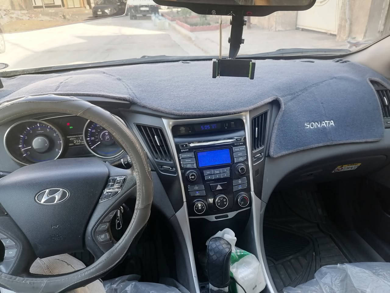 السلام عليكم
سوناتا 14 أمريكي حادثه ربع او ذيل جاملغ الامامي جهه السائق ونفسه مصلح  وطاك بيه ايرباك ستيرن فقط ماشيه 75 الف ميل  كير مكينه كفاله شركه لامفتوح ولانفخ ولاتنقيص بسم شخص واحد نفسه من دخوله للعراق لحد الان السعر 105 $وبيه مجال بسيط للإستفسار الاتصال على الرقم *********** المكان بغداد البنوك.
