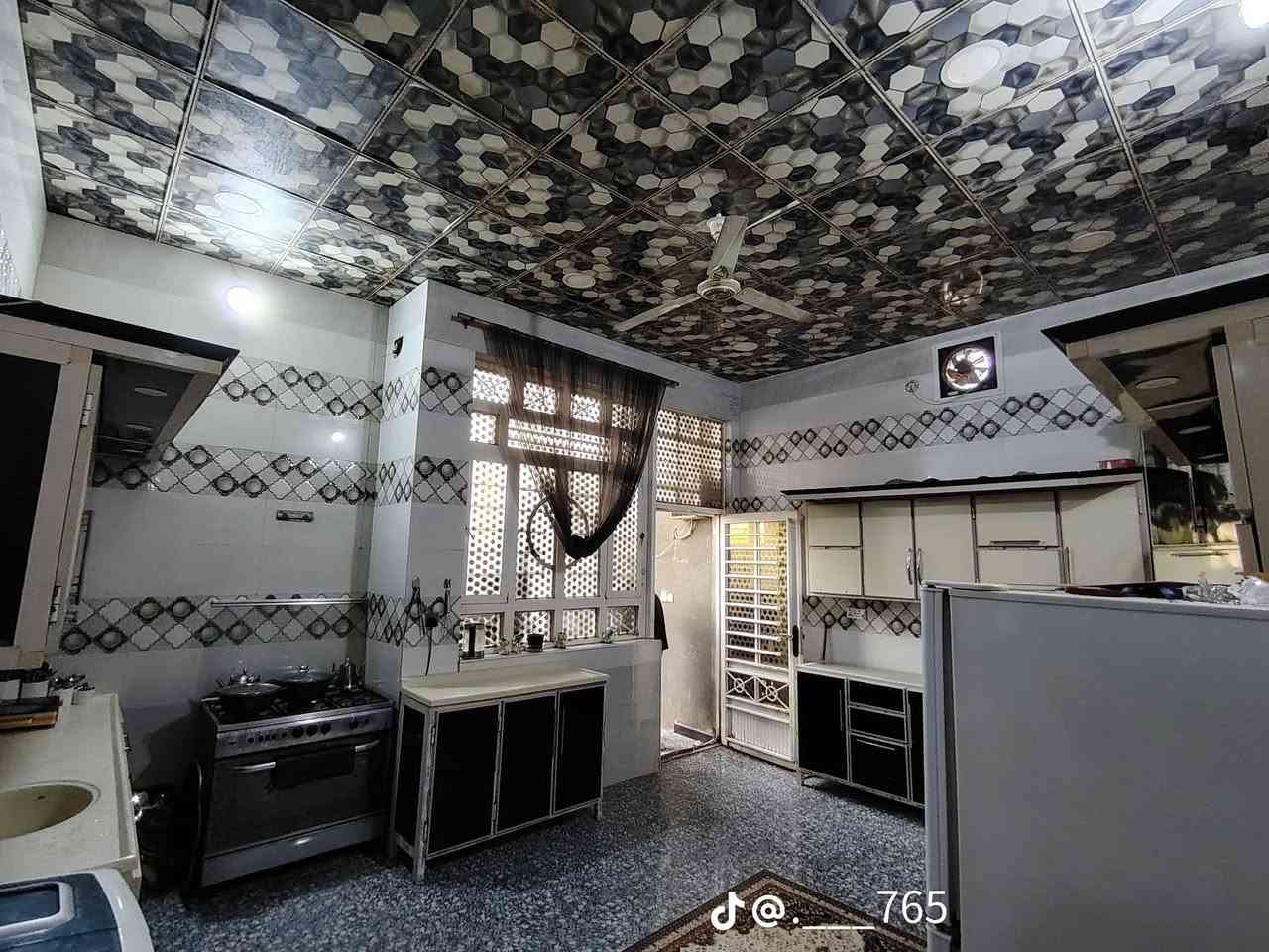 بيت للبيع في  سبعة نيسان 🏡
​المساحة: 200 متر مربع (موقع ركن).
​نوع البناء: طابوق، سقف كونكريت،  +  شتايكر.
​السند: وصل تطويب رسمي.
​الموقع:  سبعة نيسان - قرب جامع مصاديق الهدى.
​تفاصيل البيت:
​غرفتين نوم
​صالة كبيرة
​ديوانية 
​منورين (2)
​كامل الخدمات (ماء، كهرباء، مجاري شوراع )
​📍 للاستفسار والتواصل:      ***********‬‏

نص مكتوب في الصور:
- j@._____765
- @.___765
- j@._765
- @___765
- @.__.765