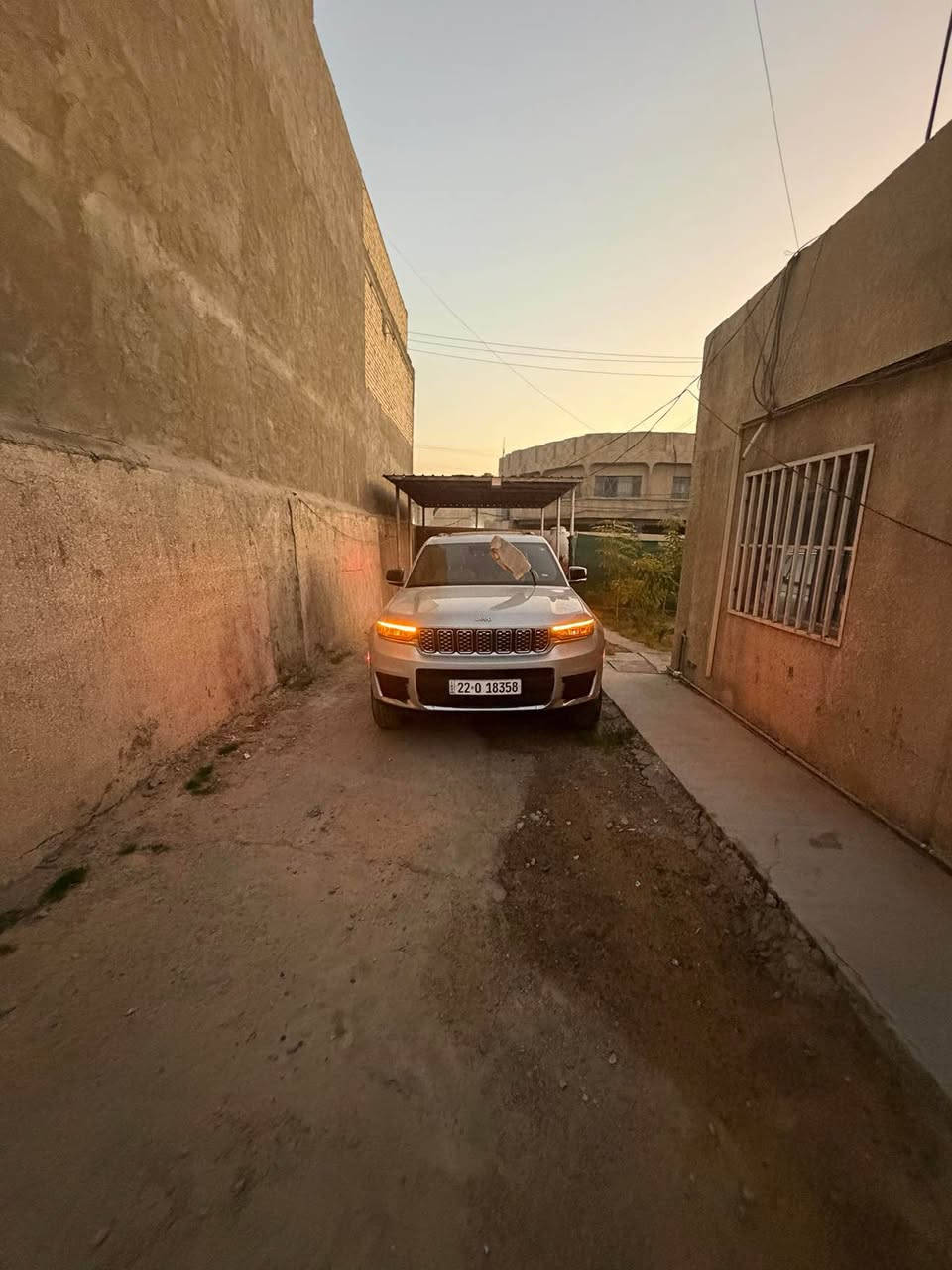 جيب كراند شيروكي 
فئه لمتد فول 
خمسه راكب
مكينه ٣.٦
حادث جاملغ مبدل جهه سايق وبنيد معمر ومصبوغ 
ايرباك سليم شاصي سليم 
اني لمستورد وبسمي سياره مال بيت 
ماشيه ٨٣ الف كيلو 
270 $  وبيهه مجال من تجيني 
*********** واتساب بغداد, العراق

