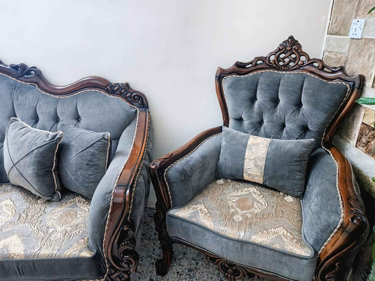 تخم جديد تركيه خشب زان عشر مقاعد السعر مليون ونص
للتواصل
***********
