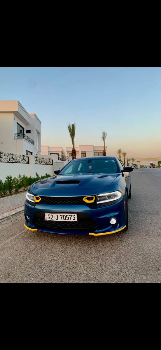 السلام عليكم
جارجر موديل ٢٠٢١ SXT plus 

السيارة بيها قطعتين صبغ جاملغ وبنيد وبيها جاملغ وبابين كلير بامريكا يعني ٥ قطع وايربكاك دشبول طاك وراجع سستم بدون دواخل بدون شواصي
السياره مال جناي ومسوي ادامه كامله من بلكات ونوزلات وغرف احتراق فيتبم وفلاتر 
سنويه ل ٢٠٢٨ 
مواصفات SXT plus معروفه فتحه سقف كشن سايق سكن كهرباء +تدفئة تبريد + ستيرن هيتر
مقاعد خلفية هيتر 
كشن سايق خزن ميموري ٣ وضعيات
داخل جلد 
شاشه كار بلي + كامرة
بنيد + دعامية محدثات

مكان السياره بغداد / حي الجهاد 

السعر ١٩٥

للتواصل ***********
