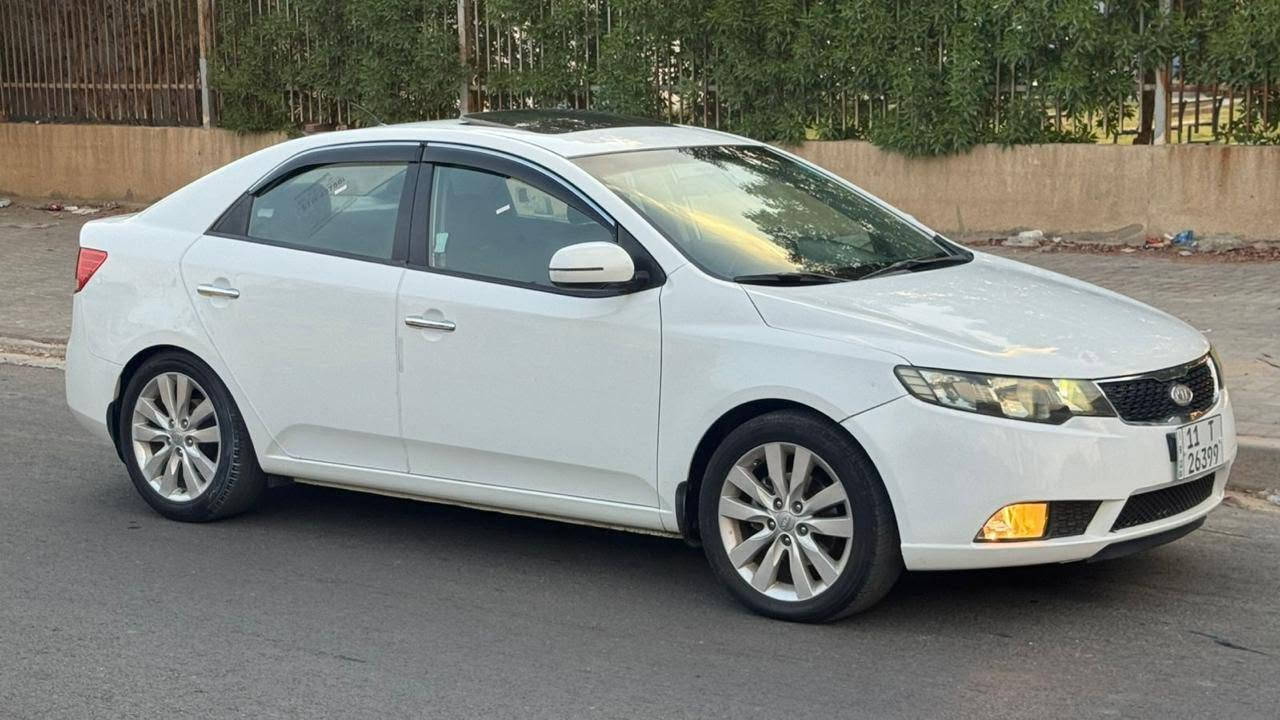 بسم الله الرحمن الرحيم
سيراتو 2013 خليجي رقم بغداد الدولي باسمي
محرك 1600 دوش بلادي ممفتوح
كير محرك صدر تبريد كفاله
السعر 95 وبيها مجال
فول مواصفات عدا البصمه
فتحة سقف 
شفتات ستيرن
تحكم ستيرن
كامرا وحساس خلفي
مري شفط 
اشاير بالمري ويدات نيكل
بيها طخه باب السايق ومصلح نفسه
مكانها بغداد ***********
