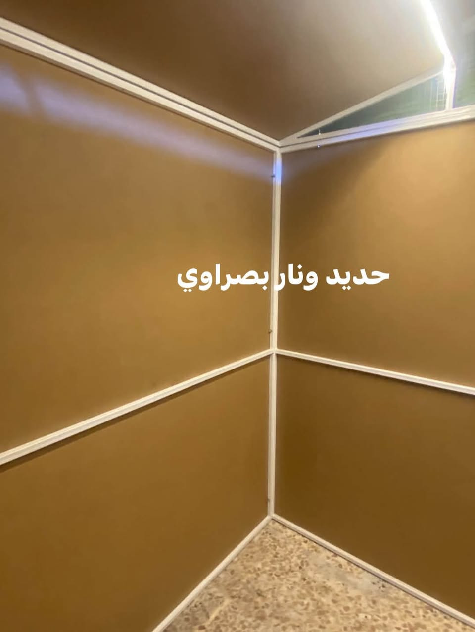 قفص للبيع يرهم جميع الطيور
ارتفاع مترين من الوسط مترين ونص 
وجه مترين 
عمق متر ونص 

نظام ينفتح وينشد أربع صفحات وسقف يصير 
للطلب والاستفسار خاص

نص مكتوب في الصور:
- حديد ونار بصراوي