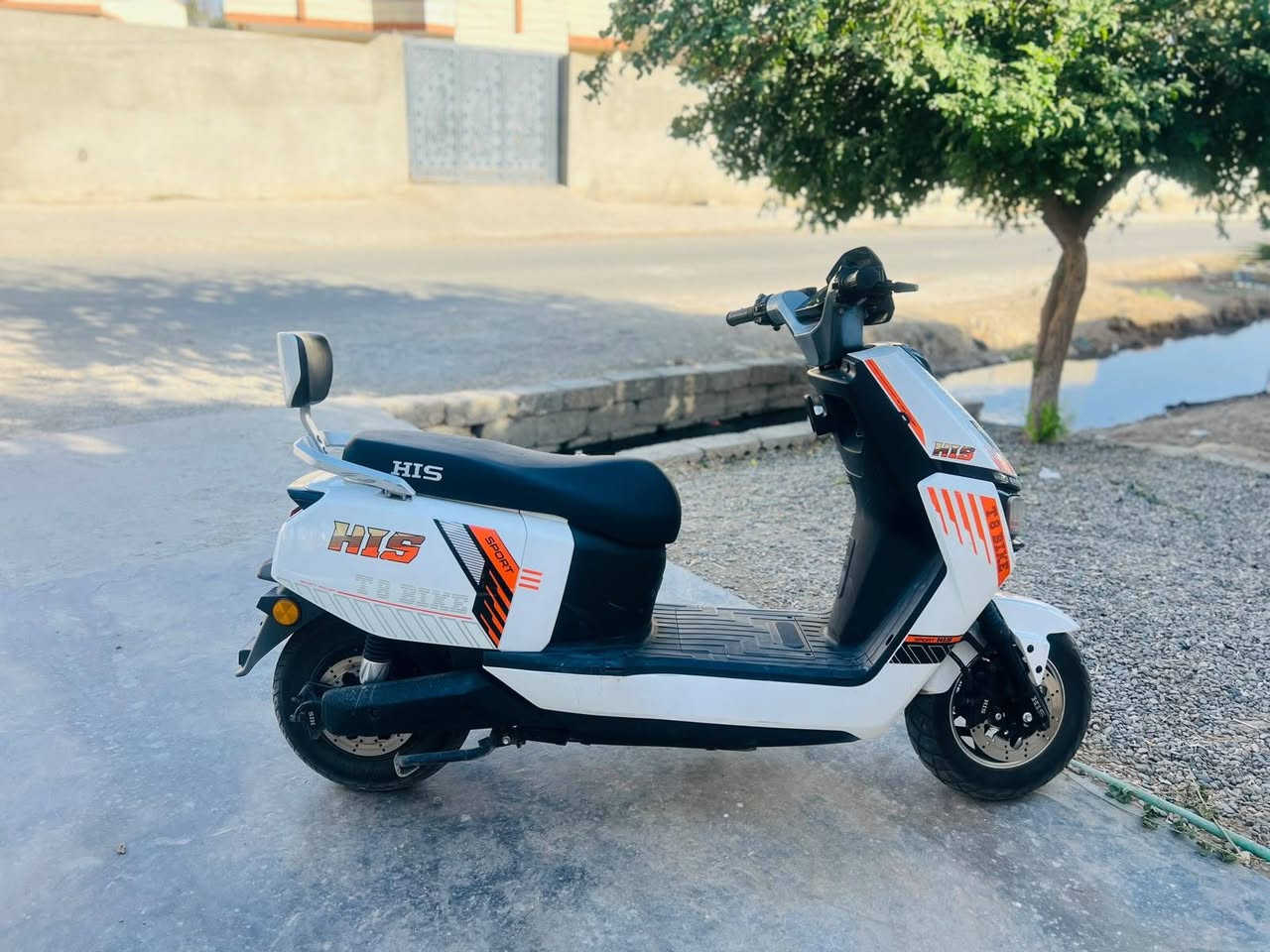 السعر 850 بي مجال 
‏‪***********
