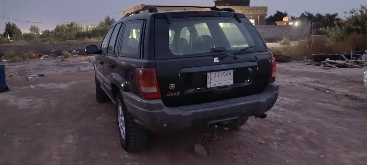 شيروكي • ٢٠٠١ • مكينه حاويه