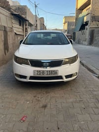 سياره سيراتو خليجي للبيع موديل 2011 السياره حلوه ونضيفه وبعد احلى بلحق...