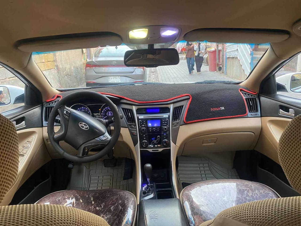 سوناتا موديل 11 خليجي شركة العامة 
سنوية جديدة بسمي تحويل ثاني يوم 
كير محرك تبريد حدادة خير من الله
تخم تاير جديد
لايت زنون
غرفة جديدة كلة مغلفة
حادثة خلفي وتم تبديل كص جنطة 
وبيهه رشات صبغ 

سعر 77 وبيهه مجال كلش قليل
 
*********** Singapore
