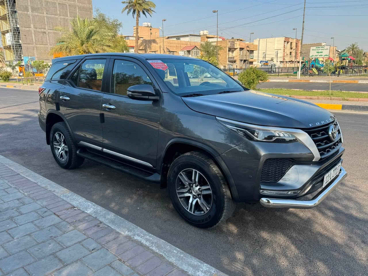 السلام عليكم
تويوتا فورجنر 2023 وكالة تويوتا العراق خليجية بااسمي رقم بغداد مواصفات اعتياديه اربعه سلندر بكلايت لد لايتات زنون  سويج داخل قرميدي ومغلفة جلد سبعه راكب شادلها درع امامي والسياره تراي زيرووووو ومكفوله كلها اي عيب مبيها 
ماشيه 40 الف كيلو 

مكفوله من الصبغ والبارد والشخوط 

جديده جدا جدا على ايدي السياره مسويلها ادامه كله بتيوتا بالشركة مطالعه خارج الشركة

سعرها 280 وبيها مجال للتفاوض 

عنواني بغداد حي البنوك شارع الكنيسة

*********** 📞
