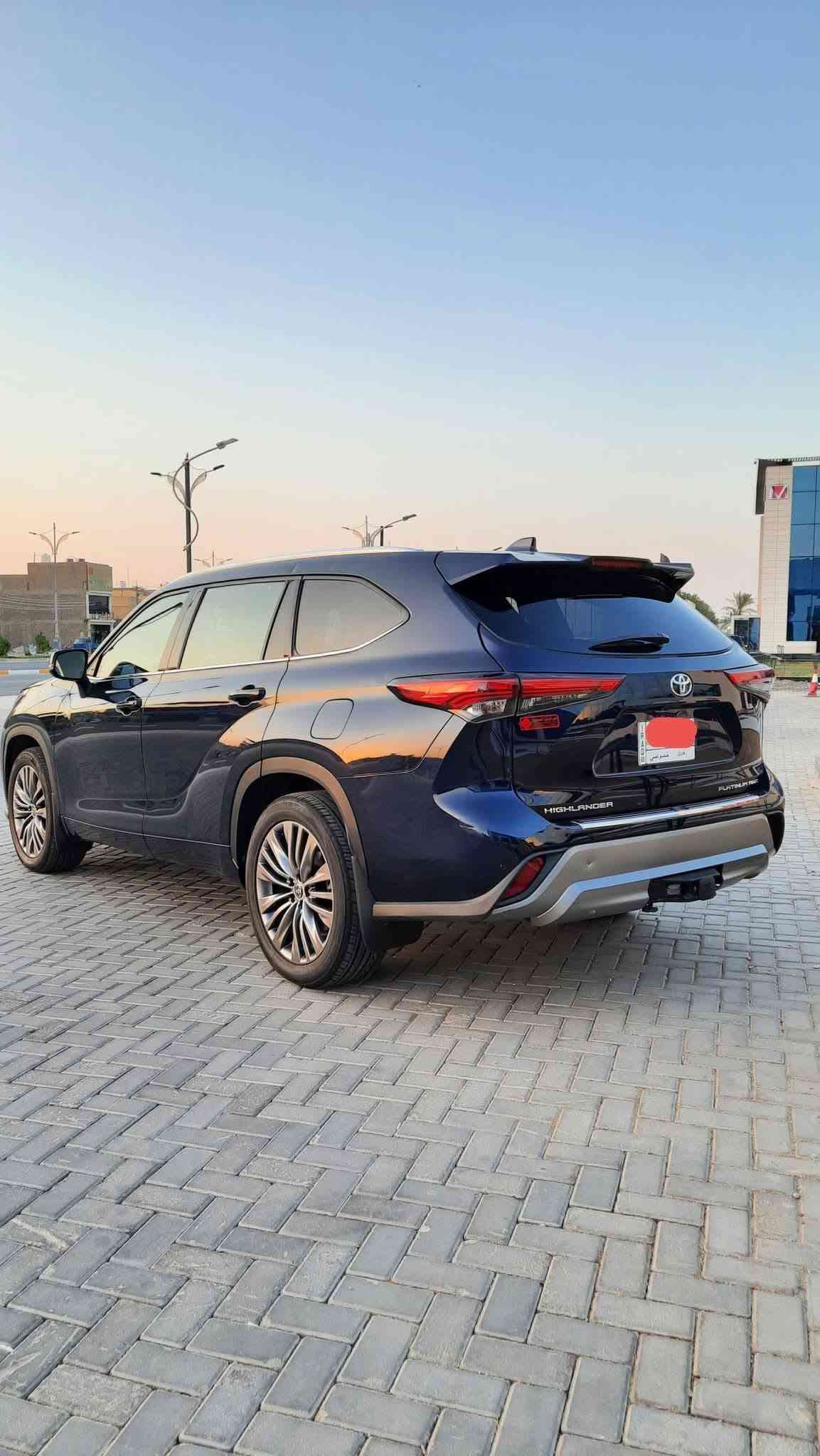 هايلندر 2021 v6 بلاتينيوم فول مواصفات رقم بغداد
عنوان السياره كربلاء للاستفسار 
***********
***********
