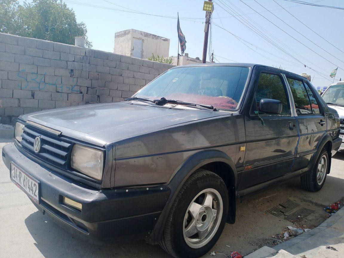 سلام عليكم سياره جيتا كولف خصوصي بسمي للبيع موديل 91 سياره جاهزه مكينه وكير وحداديه وتخم تاير كله نضيف مكاني ناصرية سعر 20وبيهه مجال لشراي يدلل ***********
