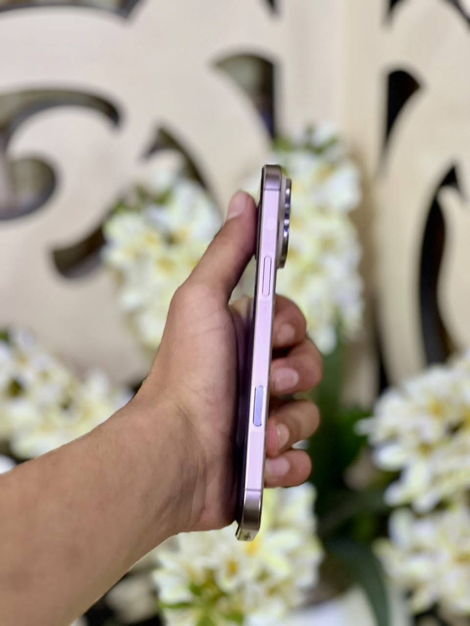 🔥 iPhone 16 Pro Max للبيع 🔥
• المساحة: 256GB
• البطارية: 88%
• الشريحة: تك سيم (SIM)
• الحالة: نظيف جداً وبشرط الفحص بالكامل 
📱 للطلب أو الاستفسار: تواصل معنا عبر الخاص أو الواتساب: [***********]

نص مكتوب في الصور:
- حول iPhone الاسم إصدار iOS 26.6 اسم الطراز iPhone 16 Pro Max رقم الطراز MYWJ3J/A الرقم التسلسلي M0YQLOL03V الأغاني الفيديوات الصور السعة ٢٥٦ غ.ب. متوفرة ٢٣٤,٩٧ غ.ب. عنوان Wi-Fi 80:96:98:CC:E4:CD Bluetooth 80:96:98:97:33:2A البرنامج الثابت للمودم 2.70.01