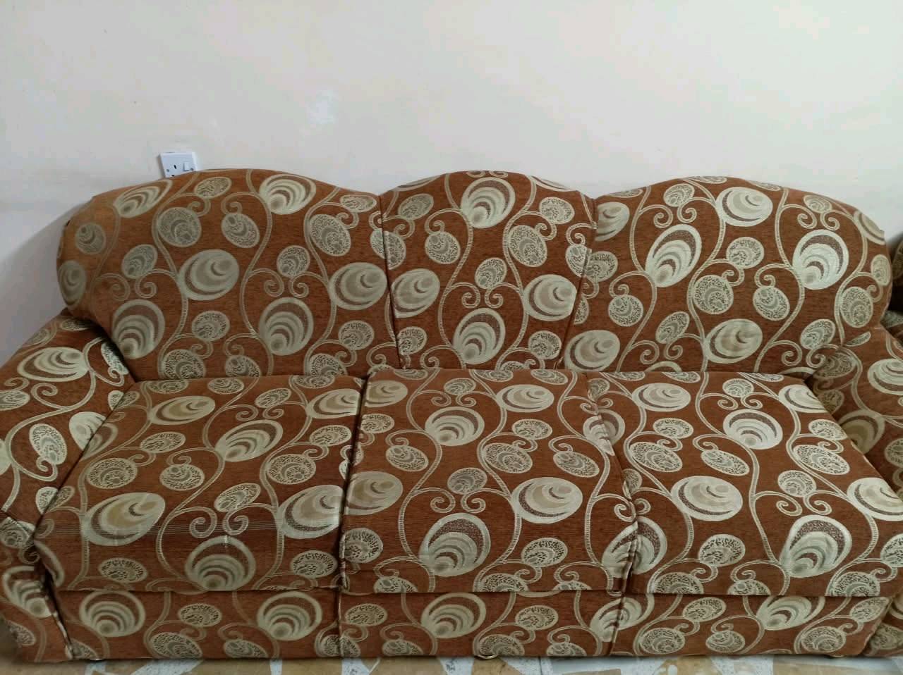 مكانة الطالبية • كنب