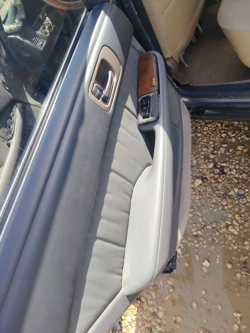 لكزس Ls400 موديل 2000 محرك 3000 راس الثور كير محرك حداديه تخم تايرات مكفوله من العيب الشرعي السعر55 مكانه بابل شعندك مراوس نزل***********

