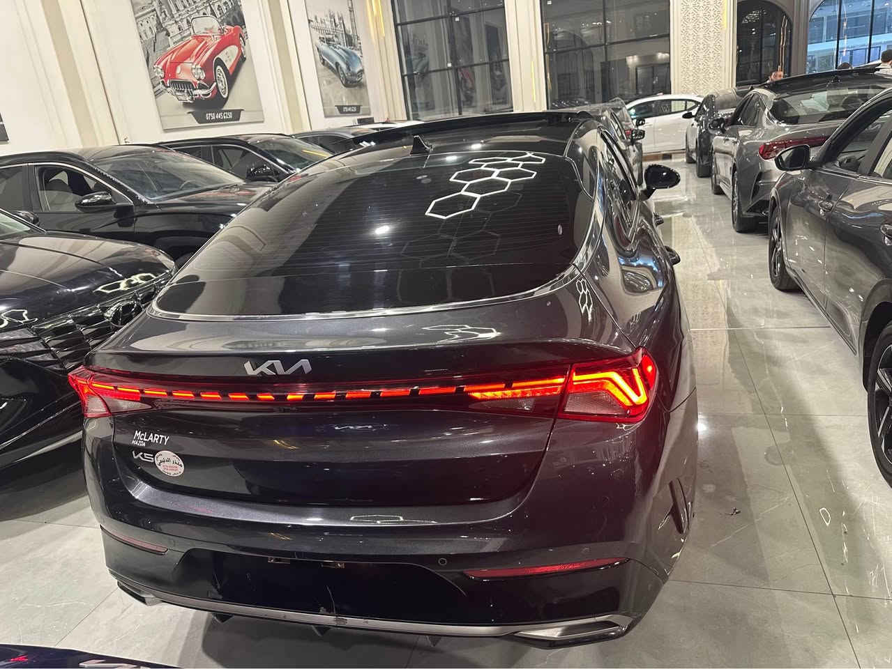 السياره فول مواصفات معروفه ال EX اعلى فئه بالكي فايف ماشيه 41ميل مكينه 1600T بيها قطعتين صبغ  بابين عكس السايق رقم الشاصي بالصور ايرباك برده فقط الجنطه ولبجم كبس تترقم شمالي 
مكان السياره اربيل
*********** واتساب أربيل, العراق

نص مكتوب في الصور:
- ***********