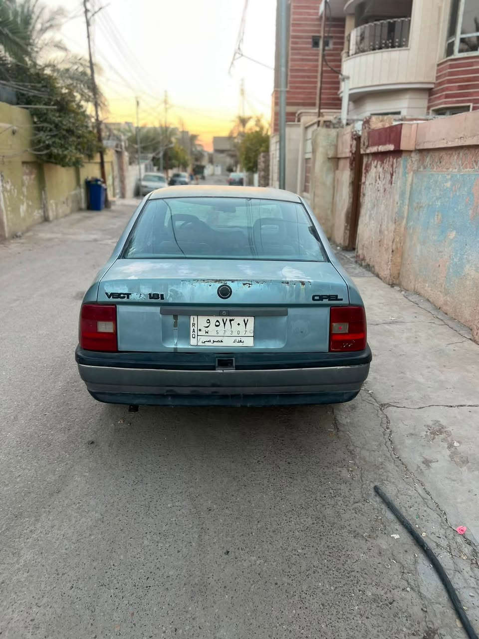 فكتره موديل 91 رقم بغداد  المكان سامراء   سعر 22 وبيها مجال بسيط  رقم ***********
