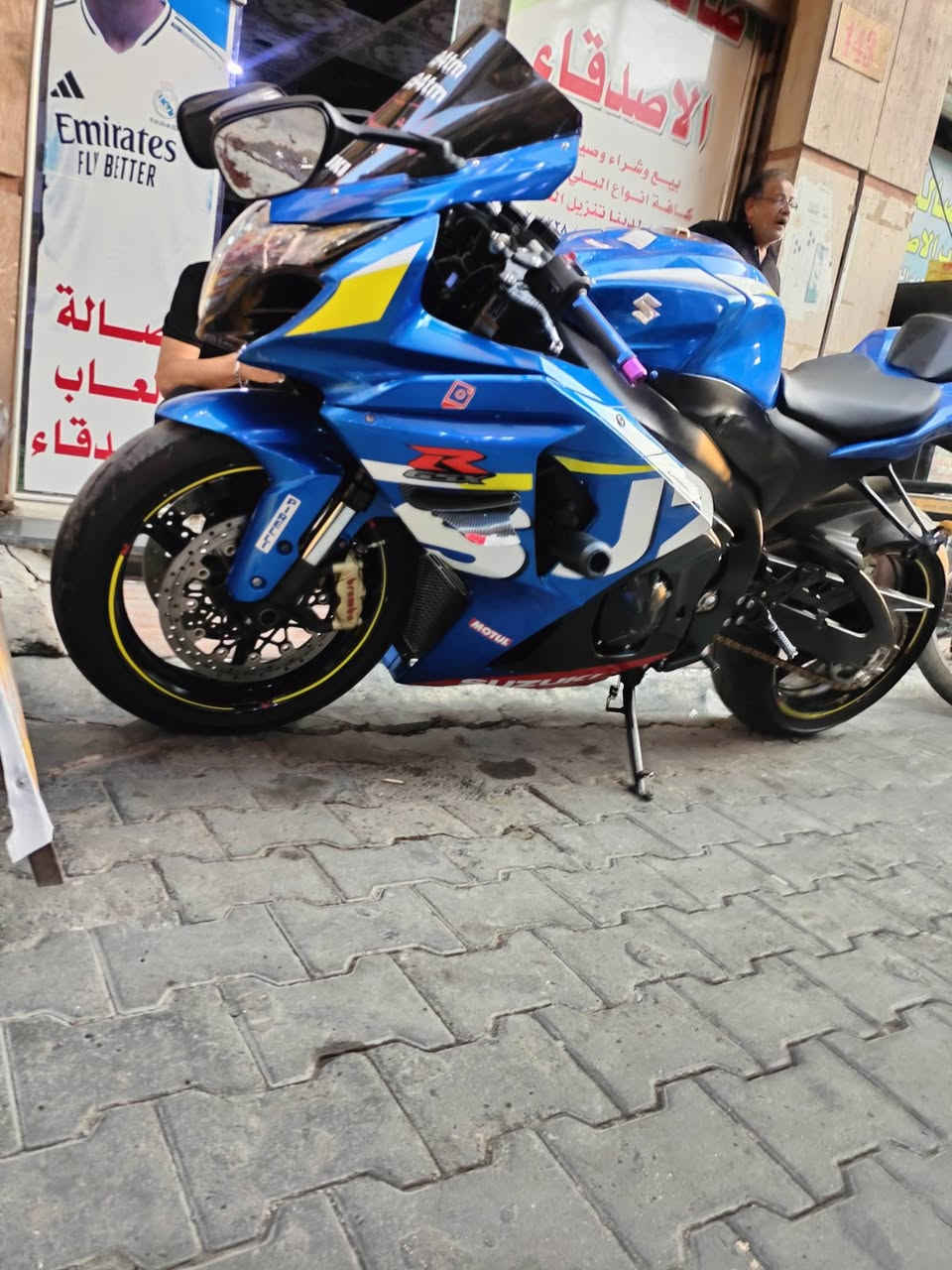 gsxr1000 2016
ABS وارد امريكي

درع حماية

لايت زنون 

مكاتبه فقط

ماشيه 21 الف

***********

نص مكتوب في الصور:
- m94tm