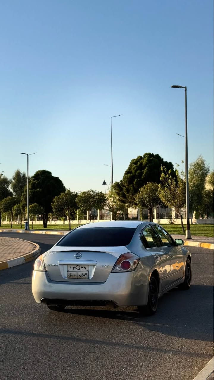 التيما 2008 سلفه ر سبوغ 3 بارجه و نيوي هه يه پيشو پشتي كه پسه 5$ غرامه ي له سه ره نرخ 72$ ژم *********** أربيل, العراق
