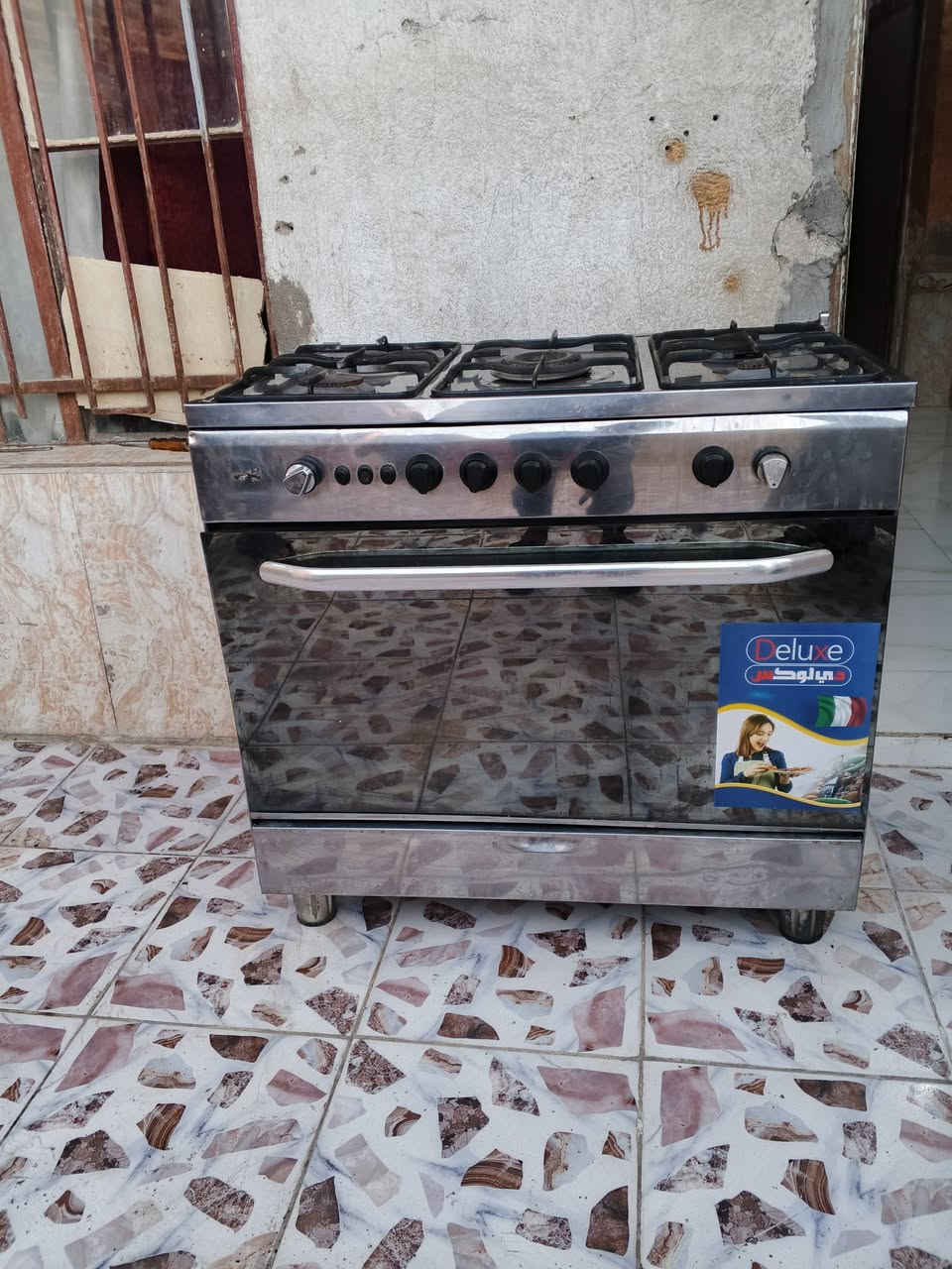 طباخ اطالي شرط لنضافه هوه وافرانه وسعر مناسب متواجد وات ساب ***********
