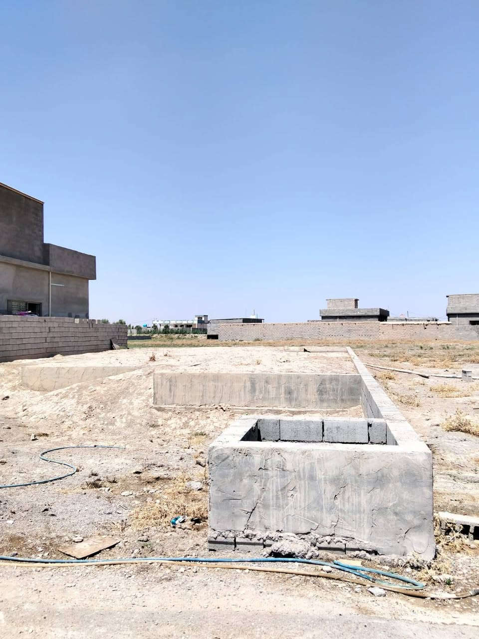 السلام عليكم
اخوان يوجد بتلو للبيع في حي الامين (الطره) ألمساحه الكليه ( 300 متر ) مجاور المسجد خدمات كامله ماء وكهرباء وتبليط .
لمعرفة السعر والتفاصيل الاخرى الاتصال بالرقم ***********
اخوان اني مكلف بالنشر للاستفسار الاتصال بصاحب الارض رقمه في المنشور ...
