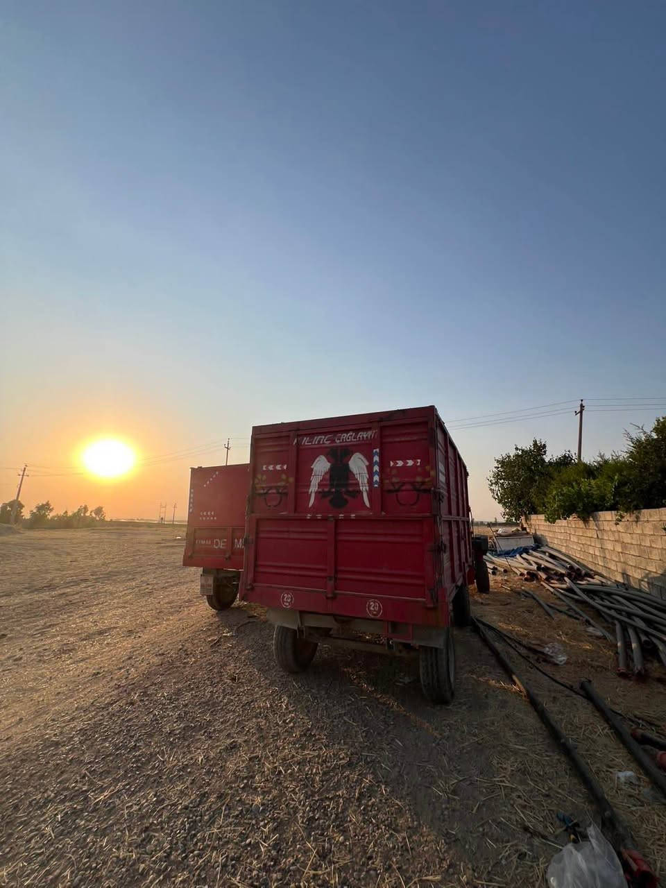 مەکینەی کا بۆ فرۆشتن مارکەی سوێری باکورە مۆدێلی ٢٠٢٣ یە تەنها ٣ ساڵ ئیشی کردوە تەقین و لەحیمی نیە دوو عەرەبانەی لەگەڵە دانەێکیان مۆدێلی ٢٠٢٣ و دانەێکیش ٢٠٢٠ بێ عەیبن و خاوێنن ژمارە موبایل *********** يان ***********
مكينه تبن للبيع ماركة سويري باكور موديل ٢٠٢٣ متغله فقط ٣ سنه مابيها فطر و لحيم و عربانه واحد موديل ٢٠٢٣ و واحد ٢٠٢٠ نضيف جدا و مابي عيب رقم موبايل *********** لو *********** أربيل, العراق
