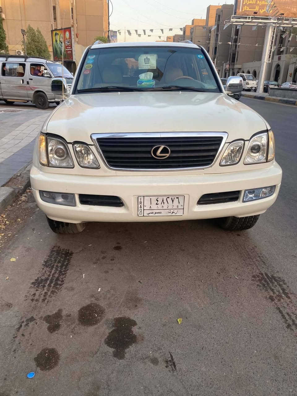 سلام عليكم
لكزز موديل 2004
نضافه فول تبريد ثلج
باقي بس ع الكمرك
السياره احله من الصور 
مكاني كربلاء 
سعرها ١٢٥ وبيها مجال بسيط
***********
